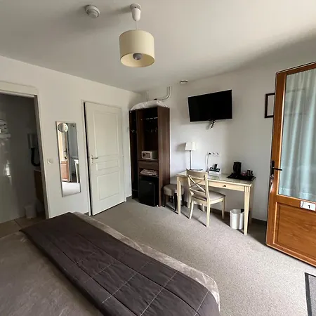 Hotel Logis Hotel-restaurant 